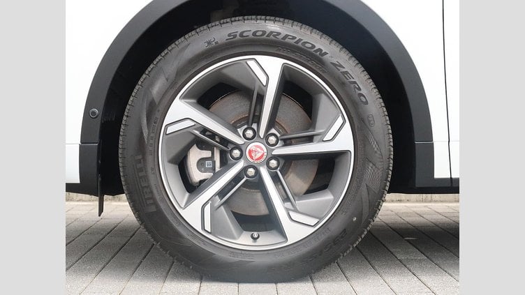 2023 認定中古車 Jaguar E-Pace Fuji White D200 Ｒ‐ダイナミック ＳＥ