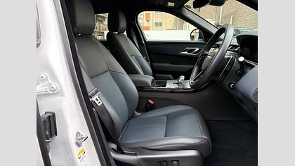Range Rover Velar 25