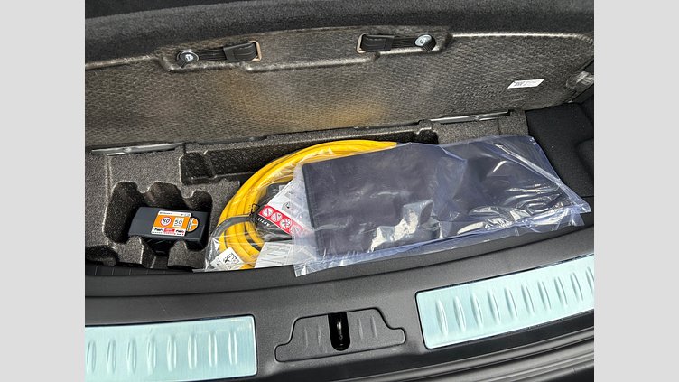 2024 認定中古車 Land Rover Range Rover Velar オストゥーニパールホワイト PHEV 404PS DYNAMIC SE