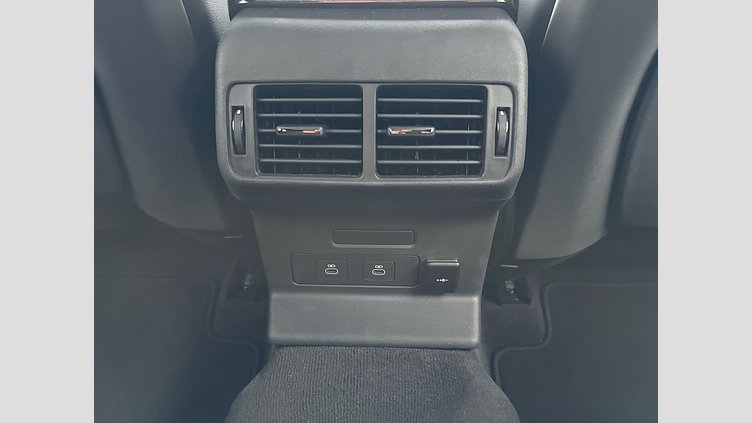 2024 認定中古車 Land Rover Range Rover Velar オストゥーニパールホワイト PHEV 404PS DYNAMIC SE