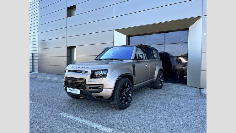 2025 JAZDENÉ VOZIDLÁ Land Rover Defender 110 Petra Copper P635 V8 MHEV AUTOMAT AWD OCTA