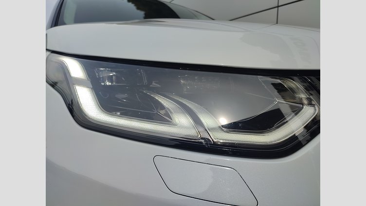 2021 JAZDENÉ VOZIDLÁ Land Rover Discovery Sport Yulong White 4x4 P300e PHEV R-Dynamic SE AWD A/T