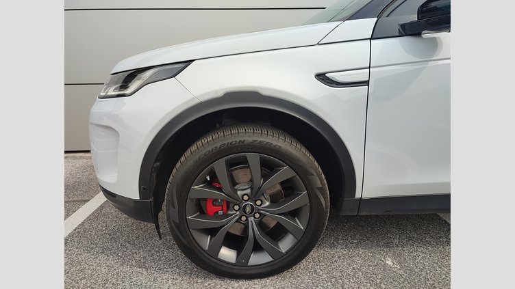 2021 JAZDENÉ VOZIDLÁ Land Rover Discovery Sport Yulong White 4x4 P300e PHEV R-Dynamic SE AWD A/T