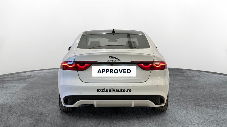 2024 Approved Jaguar XF Fuji White 2.0D I4, 204 CP R-DYNAMIC SE