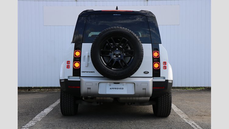2023 認定中古車 Land Rover Defender 110 Fuji White 4WD S　D300