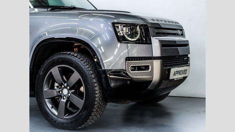 2022 Approved Land Rover Defender 110 Silicon Silver AWD D240 HSE X-DYNAMIC