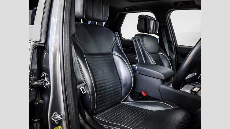 2022 Approved Land Rover Discovery Eiger Grey AWD 3.0 TD S (D300)