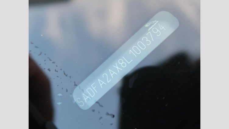 2021 認定中古車 Jaguar E-Pace Fuji White ２００ＰＳ(ガソリン) S