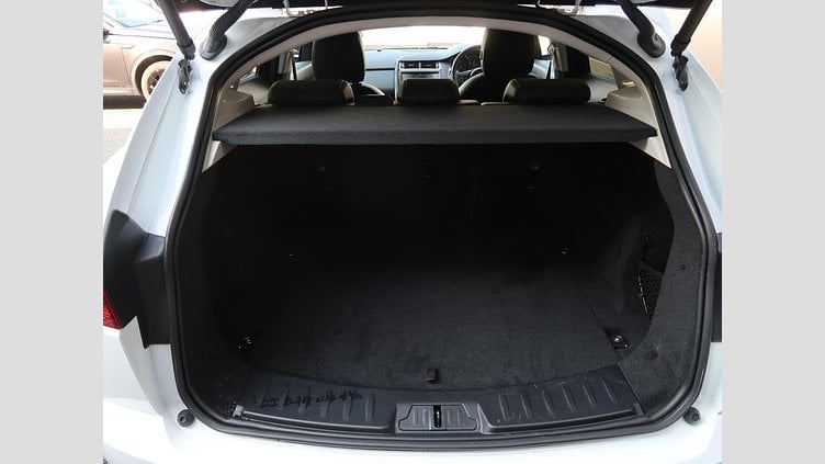 2021 認定中古車 Jaguar E-Pace Fuji White ２００ＰＳ(ガソリン) S