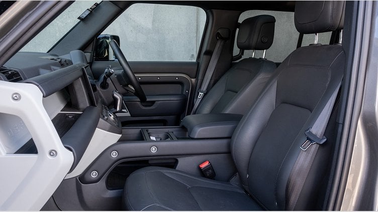 2024 Approved Land Rover Defender 110 Silicon Silver 110 P400e HSE