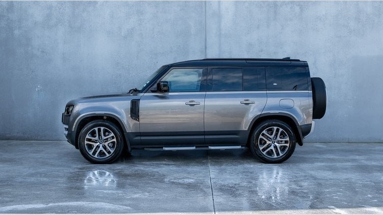 2024 Approved Land Rover Defender 110 Silicon Silver 110 P400e HSE