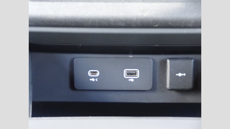 2023 認定中古車 Land Rover Defender 110 Tasman Blue D300
 X－DYNAMIC HSE