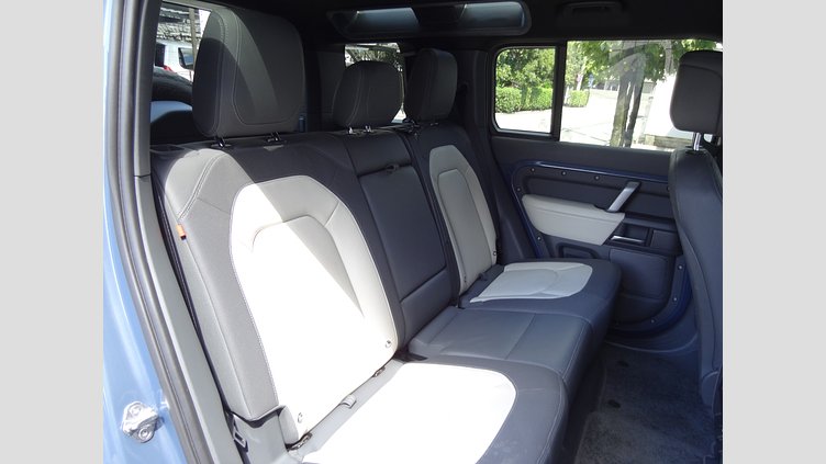 2023 認定中古車 Land Rover Defender 110 Tasman Blue D300
 X－DYNAMIC HSE