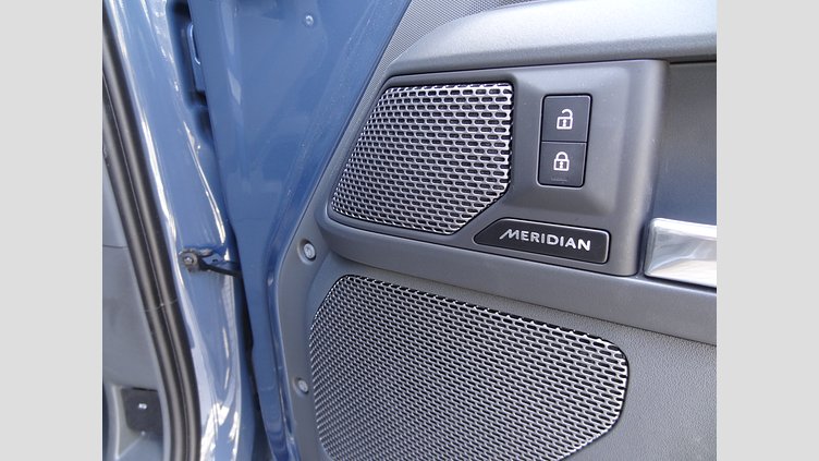 2023 認定中古車 Land Rover Defender 110 Tasman Blue D300
 X－DYNAMIC HSE