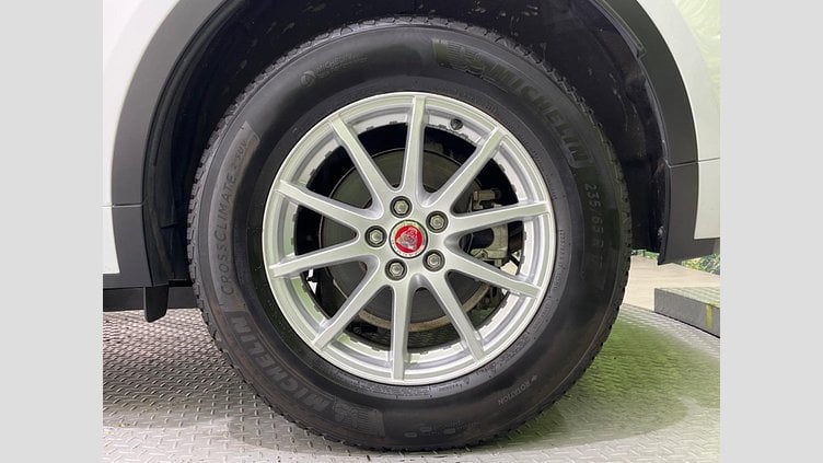 2018 認定中古車 Jaguar E-Pace Yulong White 250PS Ｒ‐ダイナミック ２５０ＰＳ	