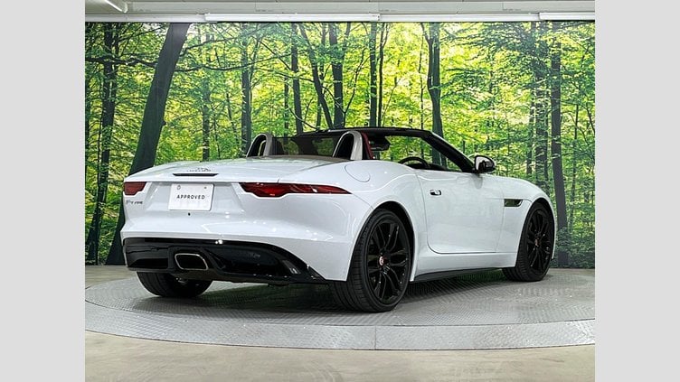 2021 認定中古車 Jaguar F-Type Yulong White 300PS R-ダイナミック　コンバーチブル
