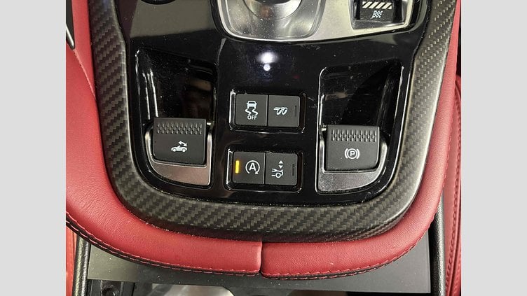 2021 認定中古車 Jaguar F-Type Yulong White 300PS R-ダイナミック　コンバーチブル