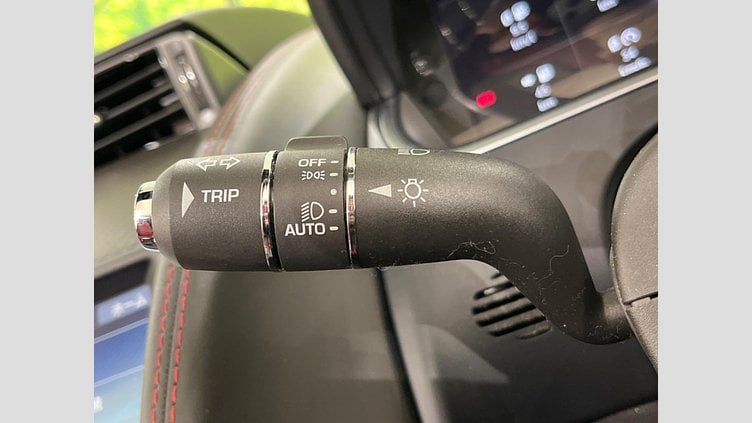 2021 認定中古車 Jaguar F-Type Yulong White 300PS R-ダイナミック　コンバーチブル