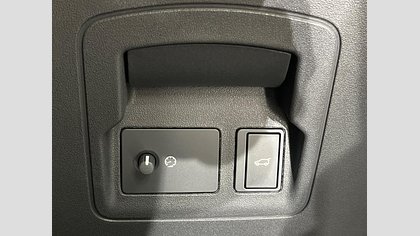 Range Rover Velar 38