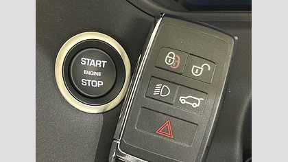 Range Rover Velar 48