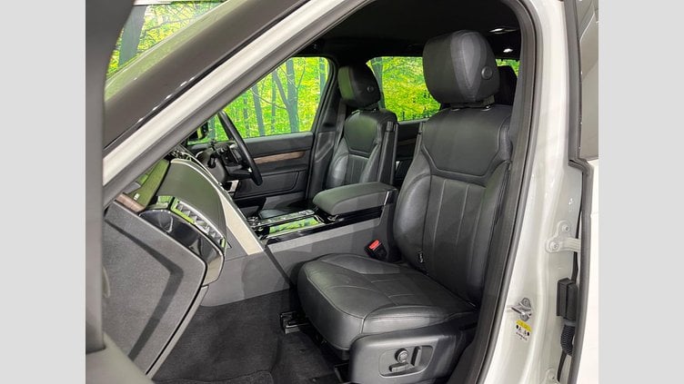 2019 認定中古車 Land Rover Discovery Fuji White 306DT ラグビーワールドカップ２０１９エディション