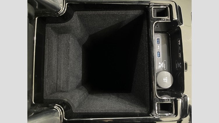 2019 認定中古車 Land Rover Discovery Fuji White 306DT ラグビーワールドカップ２０１９エディション