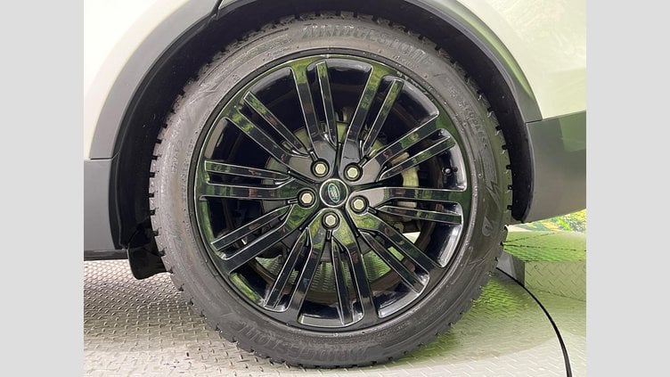 2019 認定中古車 Land Rover Discovery Fuji White 306DT ラグビーワールドカップ２０１９エディション