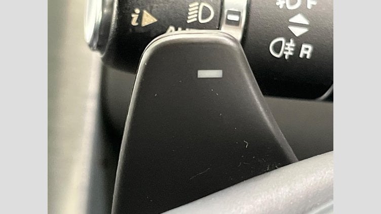 2019 認定中古車 Land Rover Discovery Fuji White 306DT ラグビーワールドカップ２０１９エディション