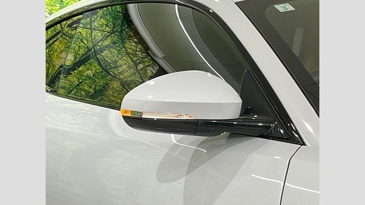 2021 認定中古車 Jaguar F-Type Yulong White 380 R-ダイナミック　クーペ