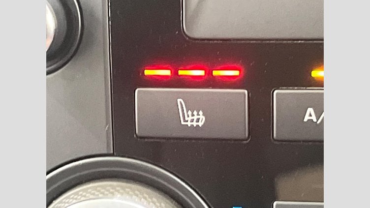 2017 認定中古車 Land Rover Discovery Sport Fuji White 204PT HSE