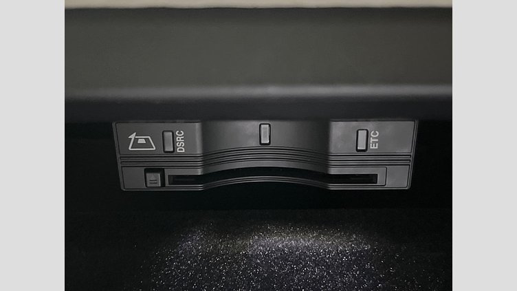 2019 認定中古車 Land Rover Range Rover Velar Narvik Black 4WD
 Ｒ ダイナミック Ｓ １８０ＰＳ