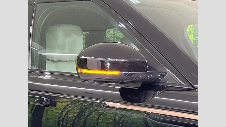 2019 認定中古車 Land Rover Range Rover Velar Narvik Black 4WD
 Ｒ ダイナミック Ｓ １８０ＰＳ