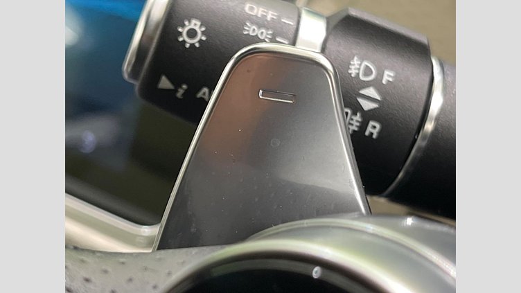 2019 認定中古車 Land Rover Range Rover Velar Narvik Black 4WD
 Ｒ ダイナミック Ｓ １８０ＰＳ