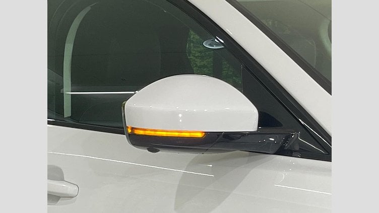 2018 認定中古車 Jaguar F-Pace Fuji White 200PS ピュア