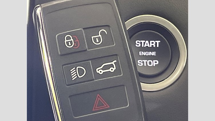 2024 認定中古車 Land Rover Discovery Sport Eiger Grey EV ダイナミック ＨＳＥ Ｐ３００ｅ