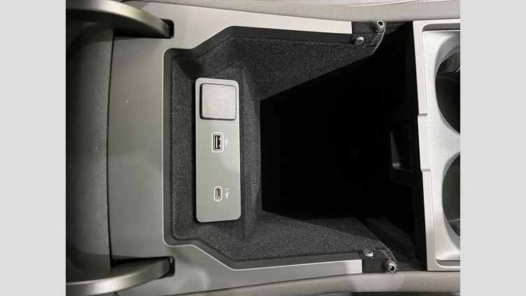 2024 認定中古車 Land Rover Discovery Sport Eiger Grey EV ダイナミック ＨＳＥ Ｐ３００ｅ