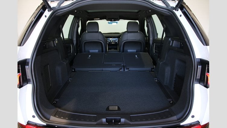 2025 認定中古車 Land Rover Discovery Sport オストゥーニパールホワイト P300eプラグインハイブリッド（ガソリン） Dynamic HSE