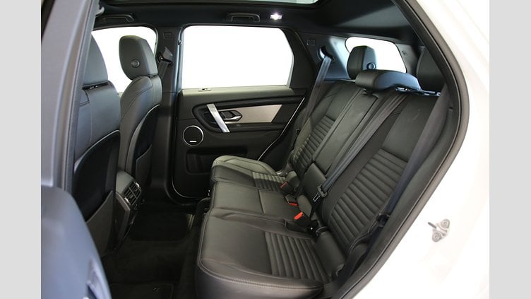 2025 認定中古車 Land Rover Discovery Sport オストゥーニパールホワイト P300eプラグインハイブリッド（ガソリン） Dynamic HSE