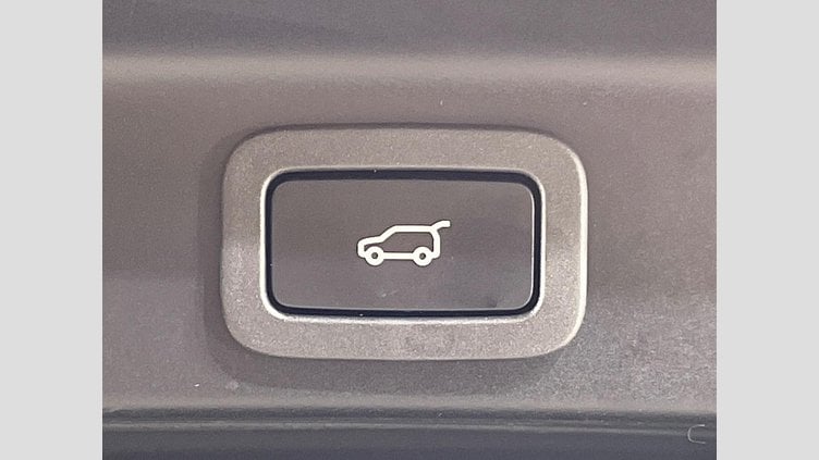 2020 認定中古車 Jaguar F-Pace Santorini Black 300PS ３００スポーツ