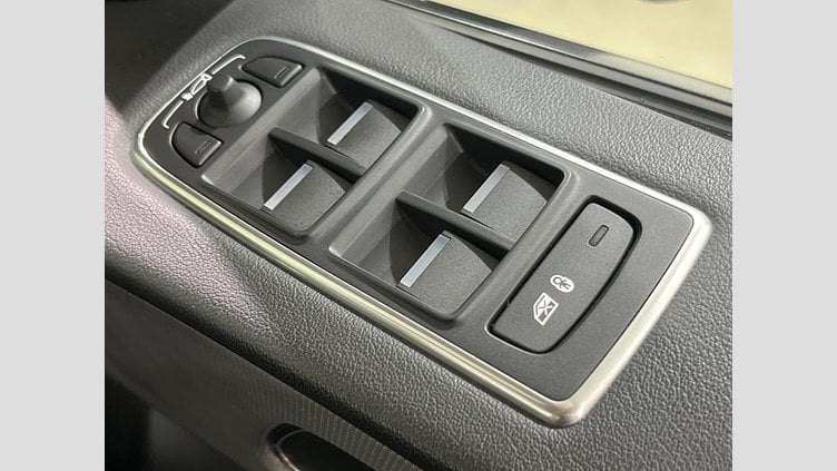 2020 認定中古車 Jaguar F-Pace Santorini Black 300PS ３００スポーツ