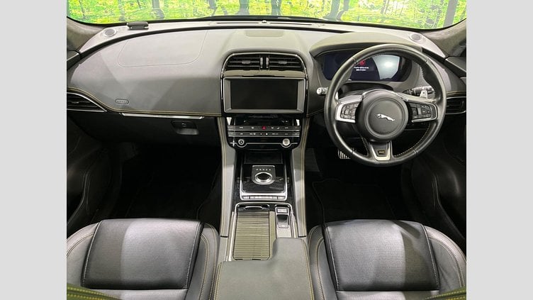 2020 認定中古車 Jaguar F-Pace Santorini Black 300PS ３００スポーツ