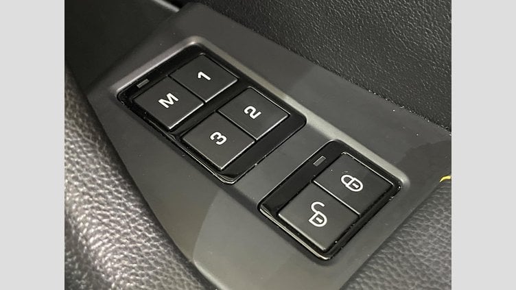 2020 認定中古車 Jaguar F-Pace Santorini Black 300PS ３００スポーツ