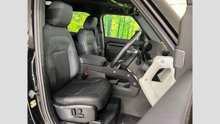 2022 認定中古車 Land Rover Defender 110 Santorini Black DT306  Ｘ－ダイナミックＳＥ Ｄ３００