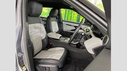 Range Rover Evoque 24