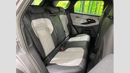 Range Rover Evoque 35