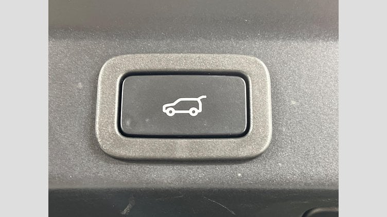 2021 認定中古車 Jaguar F-Pace British Racing Green 550PS SVR　BRGローンチエディション