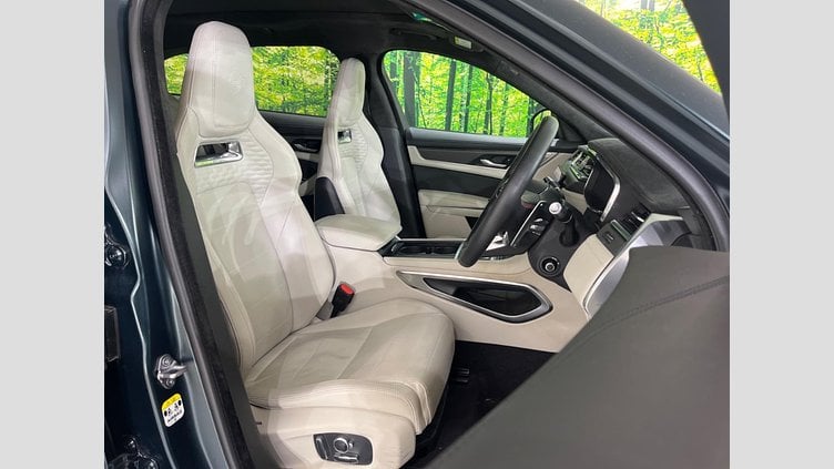 2021 認定中古車 Jaguar F-Pace British Racing Green 550PS SVR　BRGローンチエディション