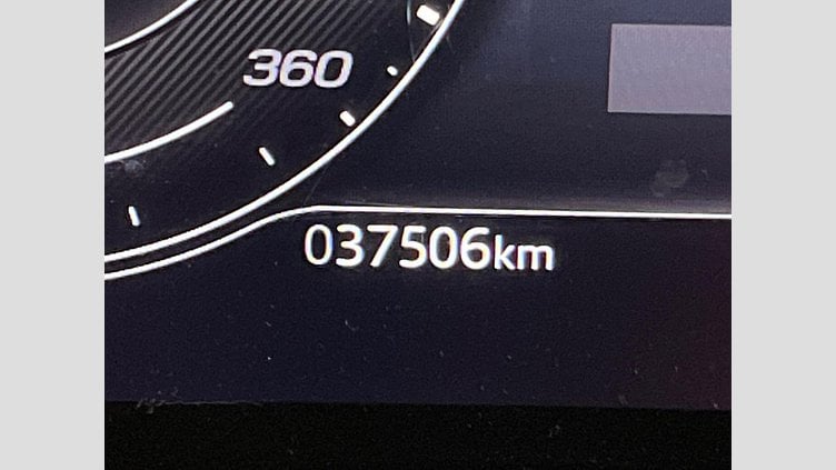 2021 認定中古車 Jaguar F-Pace British Racing Green 550PS SVR　BRGローンチエディション