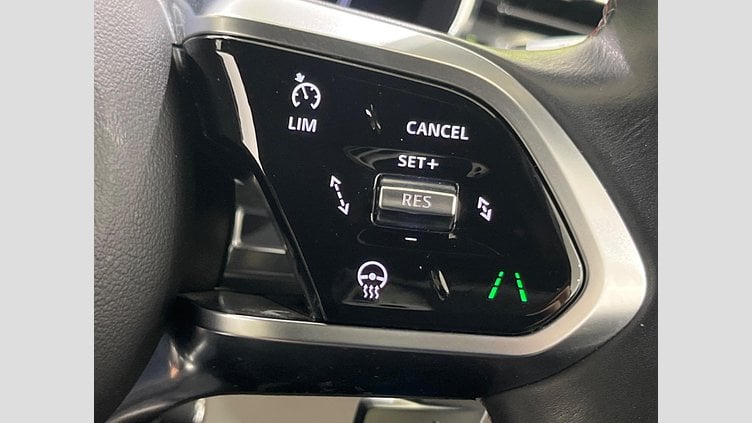 2021 認定中古車 Jaguar F-Pace British Racing Green 550PS SVR　BRGローンチエディション