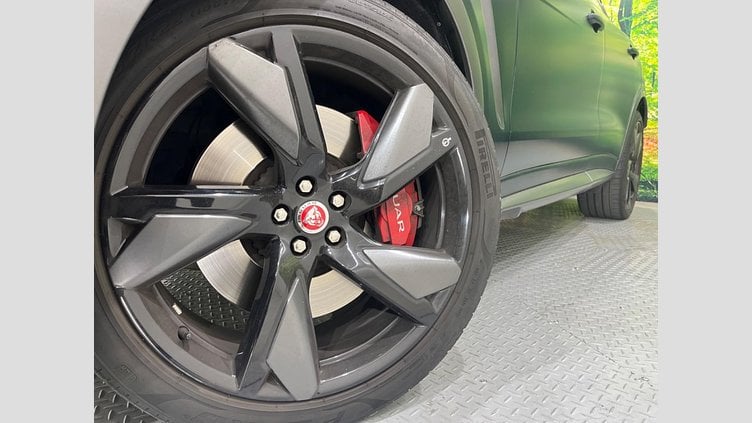 2021 認定中古車 Jaguar F-Pace British Racing Green 550PS SVR　BRGローンチエディション